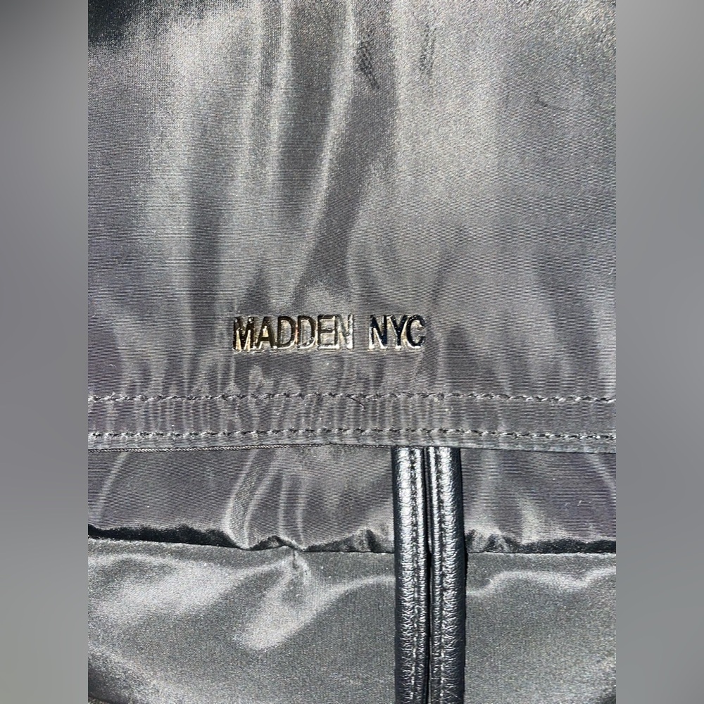 Steve Madden - Picture 2 of 9